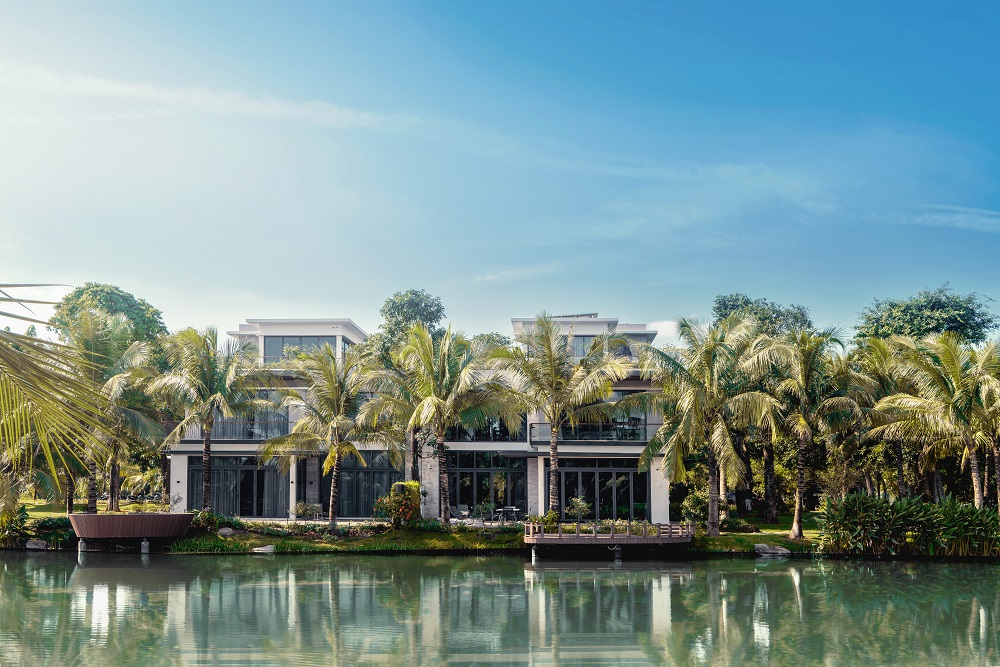 biệt thự ven hồ