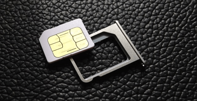 iphone 18 có khe sim không